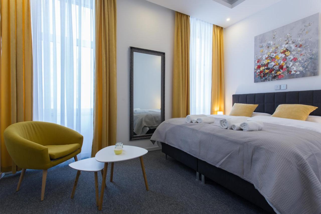 Elenas Rooms & Apartment Zagreb Extérieur photo