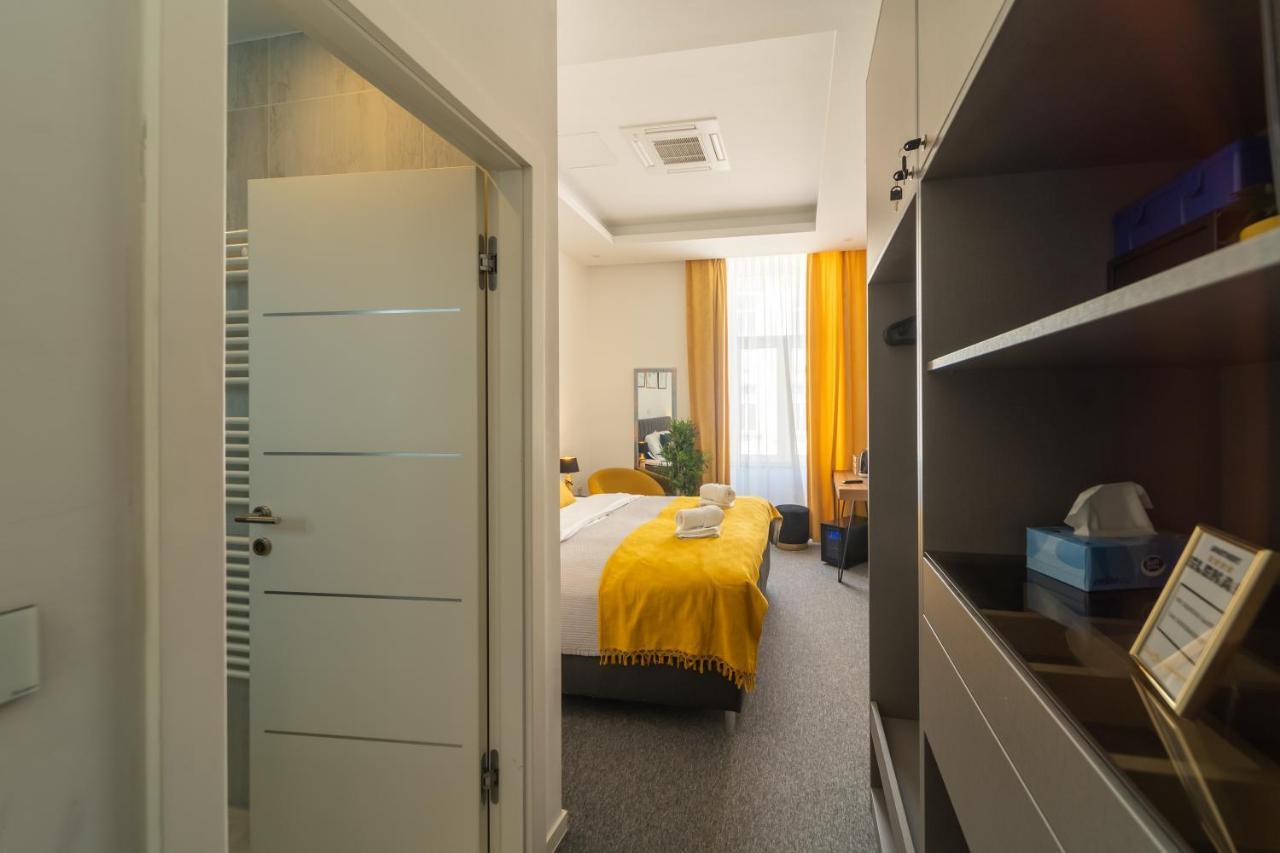 Elenas Rooms & Apartment Zagreb Extérieur photo